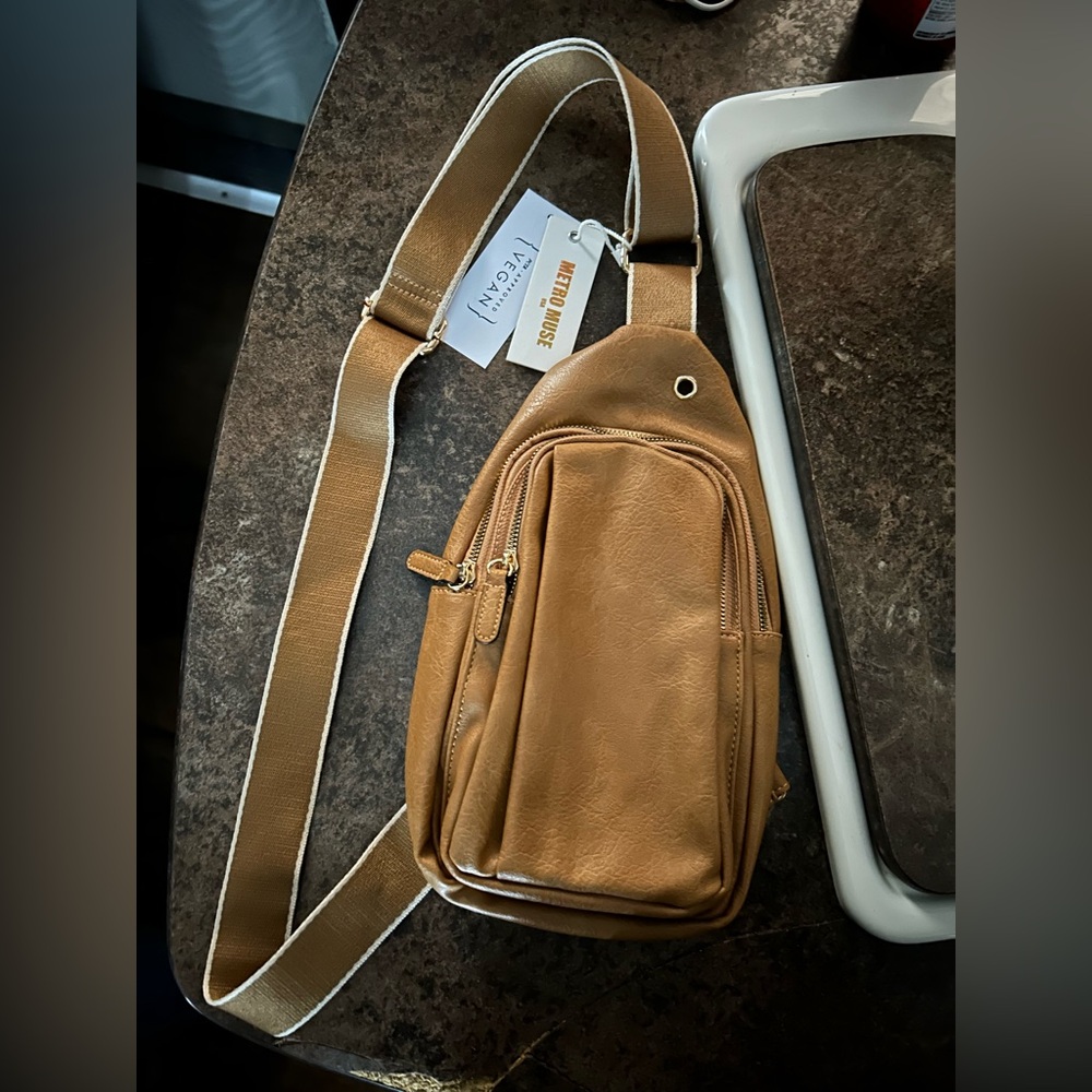 metro muse satchel